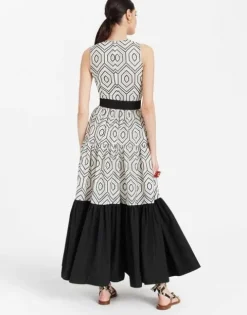 Sleeveless Big Dress