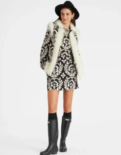 Sleeveless Folk Jacket