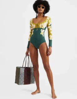 Sunset Suit (Placée)