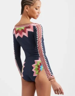 Sunset Suit (Placée)