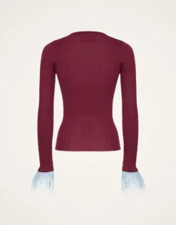 V-Neck High Kick Top