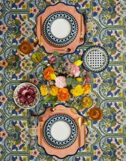 Medium Tablecloth (180X280)