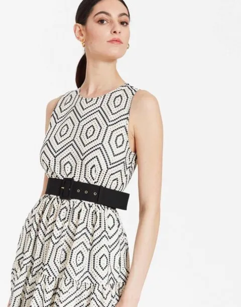 Sleeveless Big Dress