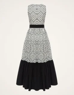 Sleeveless Big Dress