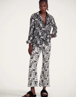 The Cropped Flare Jean