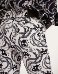 The Cropped Flare Jean