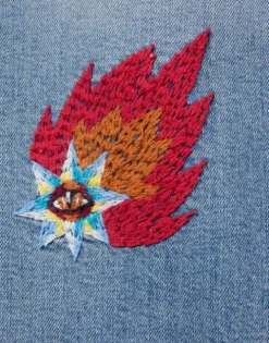 The Maven Sneak Jeans