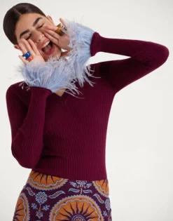 V-Neck High Kick Top